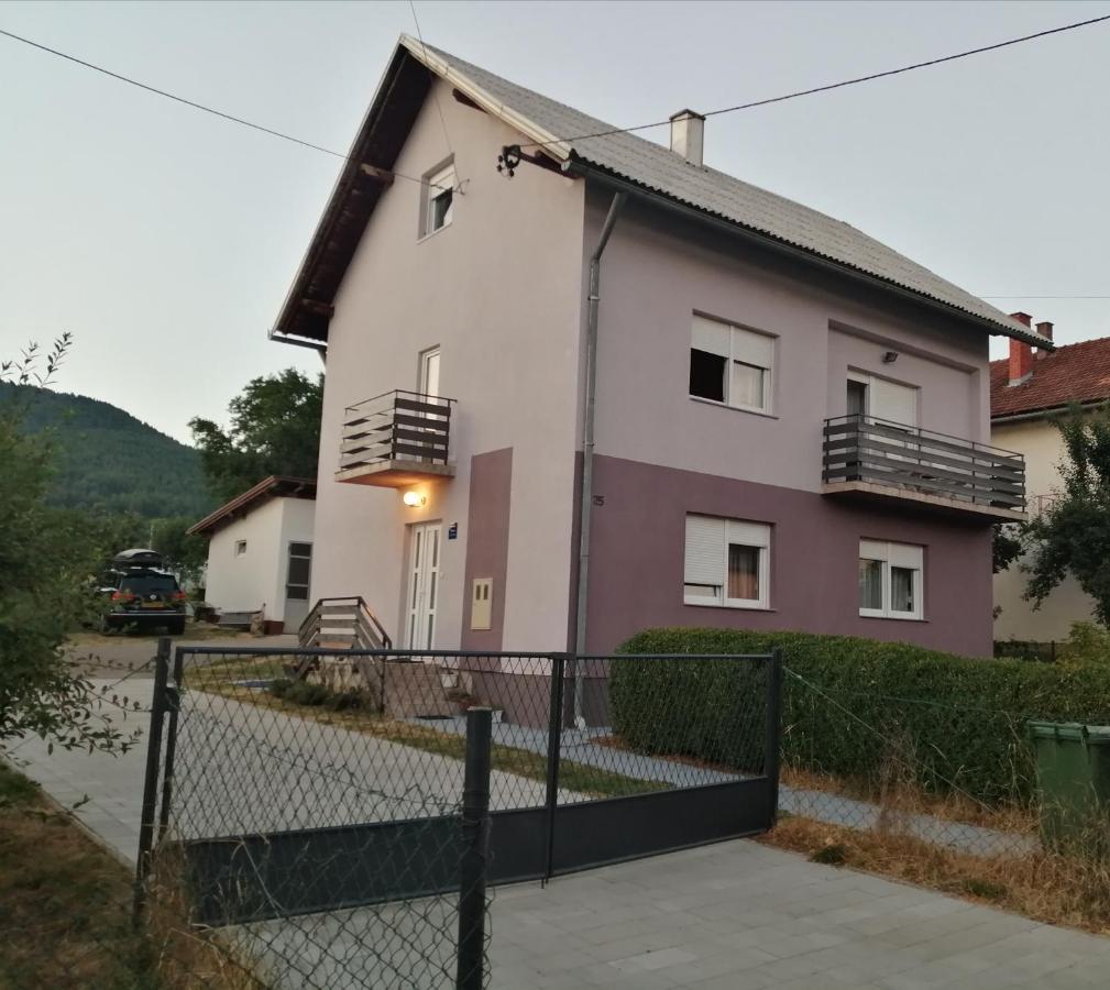 House Natali Vrhovine Exterior foto